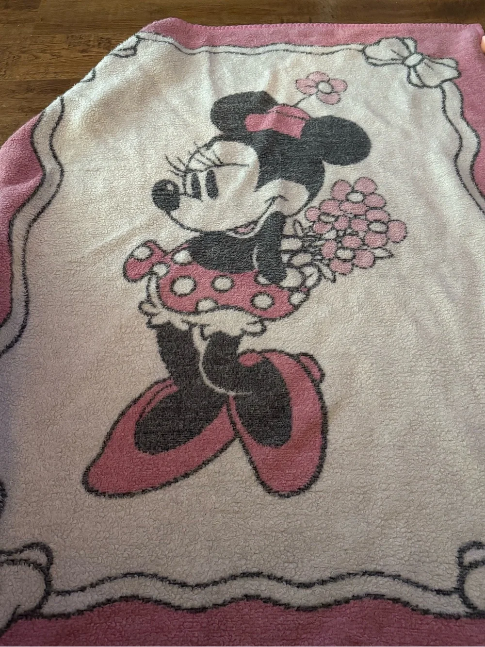 Biederlack Walt Disney Vintage Minnie Mouse EUC reversible child’s blanket coll